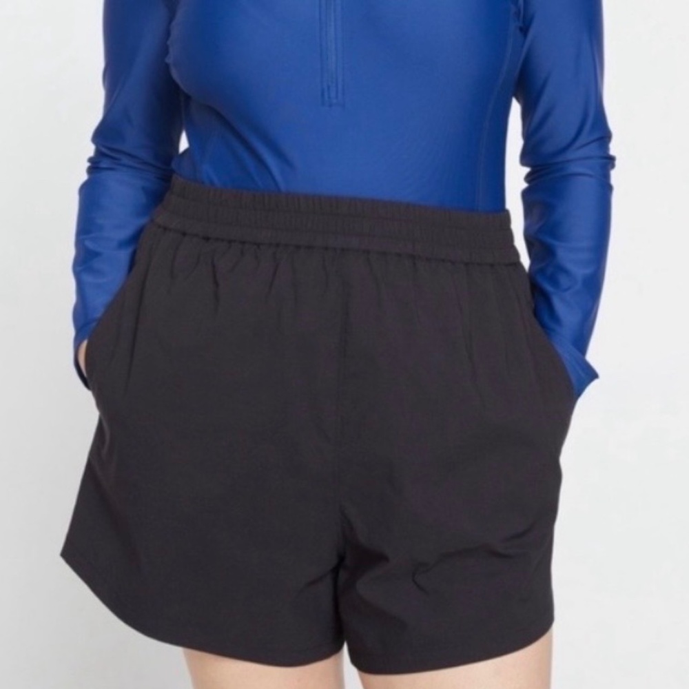 NWT Universal Standard size XS equivalent size 8 10 black sunny swim shorts